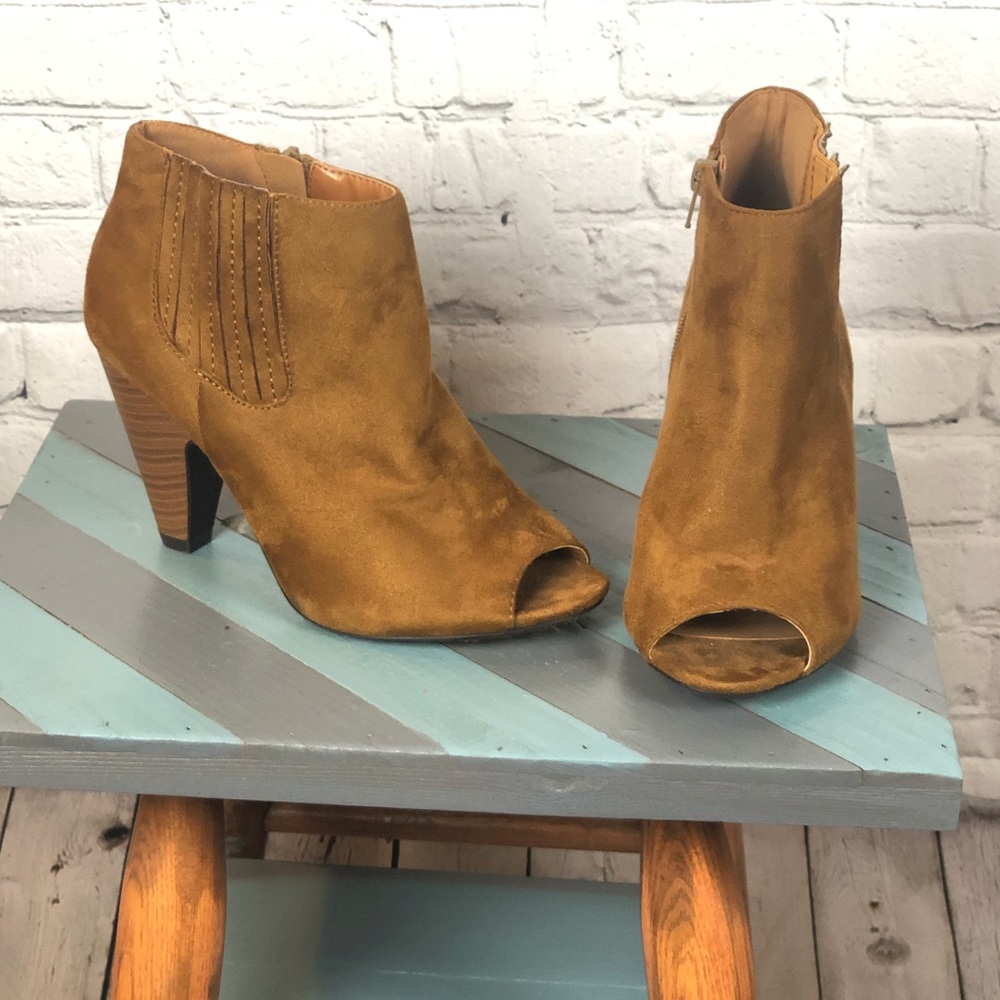 Sold—-Suede 7.5 peep-toe ankle boot - Picture 2 of 4
